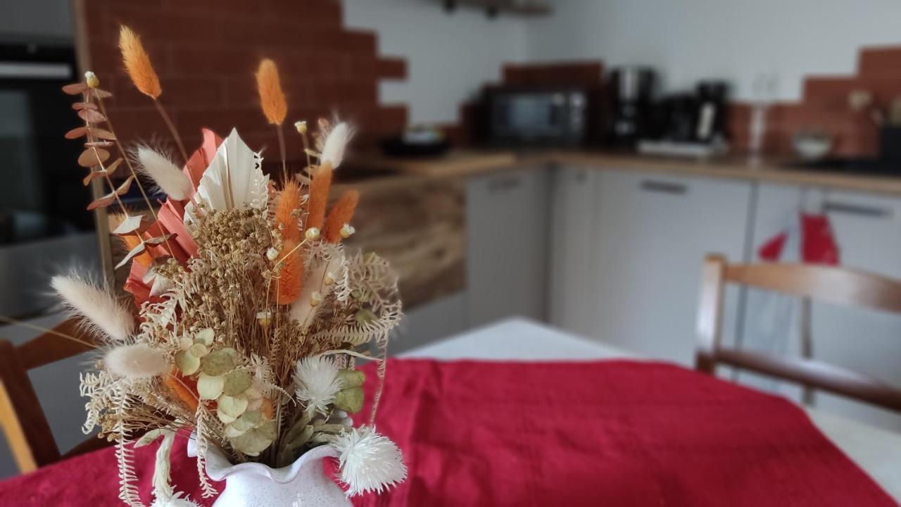 Appartamento Petite pause à Pourrières Esterno foto